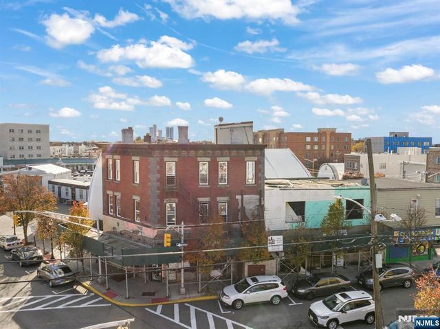 733-735 6th Street, Union City, NJ 07087