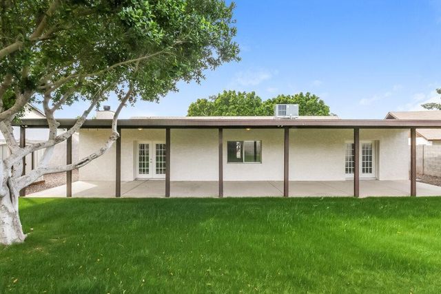 6106 E Ivyglen Street, Mesa, AZ 85205