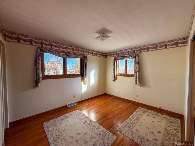 890 15th St, Burlington, CO 80807