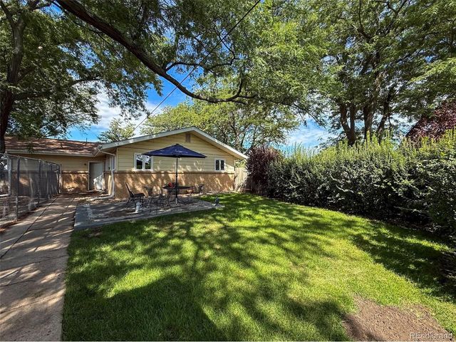 890 15th St, Burlington, CO 80807