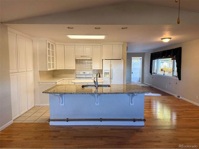 890 15th St, Burlington, CO 80807