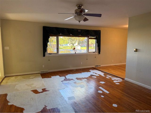 890 15th St, Burlington, CO 80807