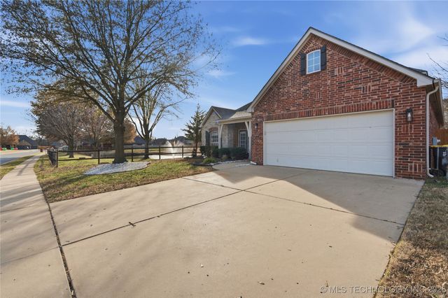 11112 S 3rd Street, Jenks, OK 74037