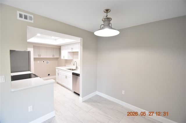 877 114TH AVENUE N 407, St Petersburg, FL 33716