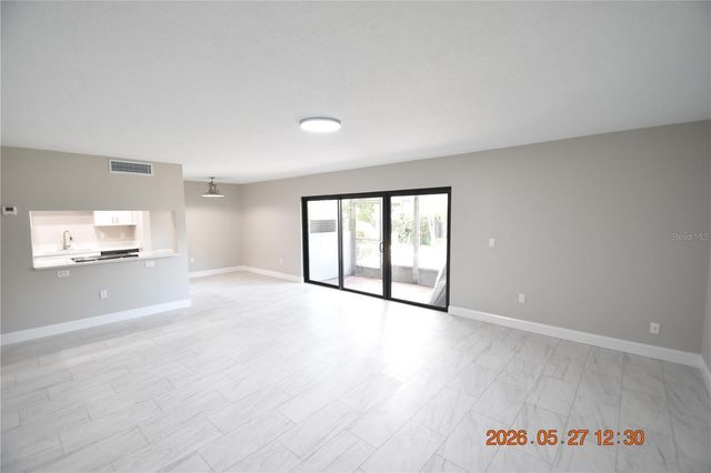 877 114TH AVENUE N 407, St Petersburg, FL 33716