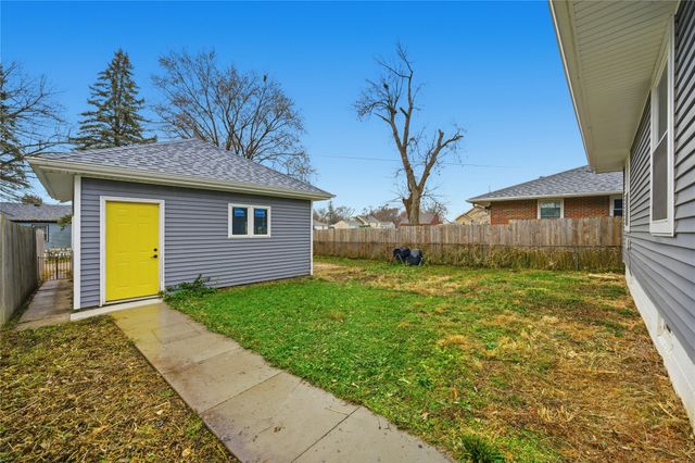 2757 Easton Boulevard, Des Moines, IA 50317