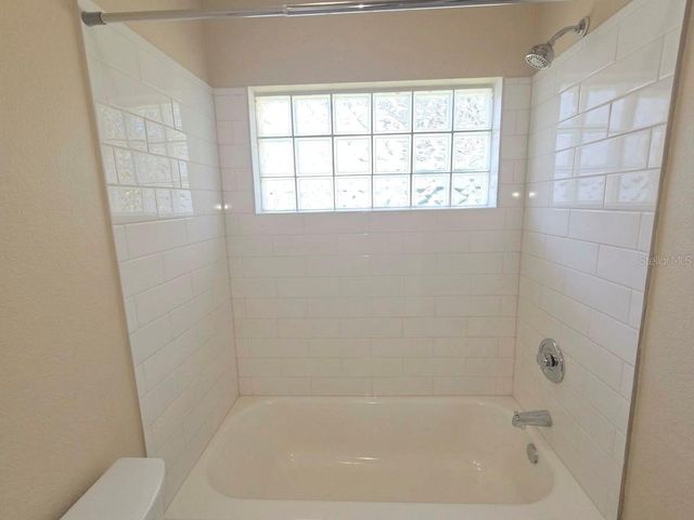 9403 LARKBUNTING DRIVE, Tampa, FL 33647