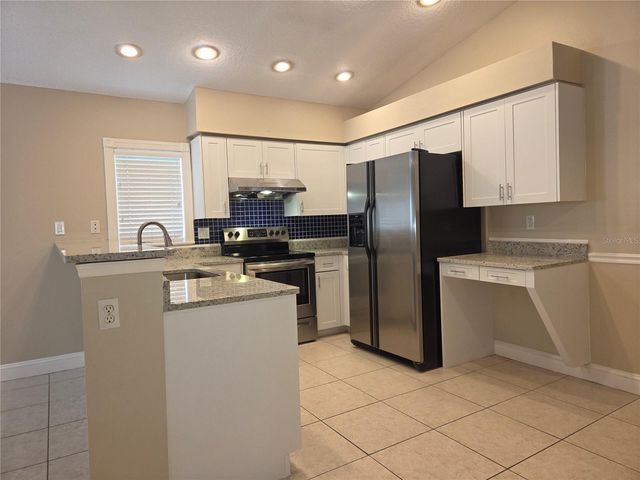 9403 LARKBUNTING DRIVE, Tampa, FL 33647