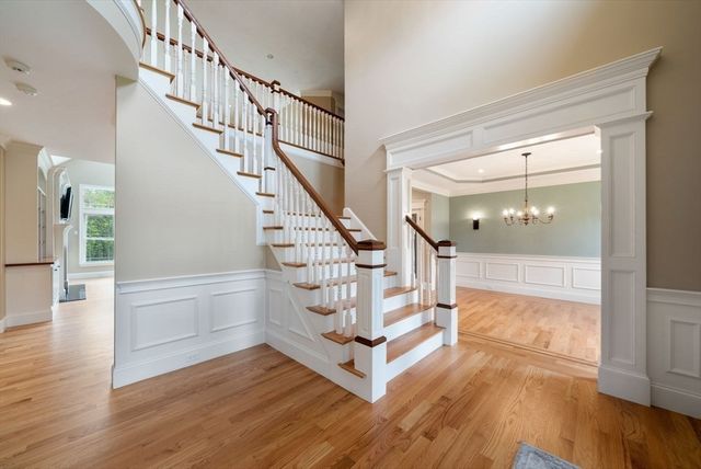 7 Metcalf Ln, Southborough, MA 01772