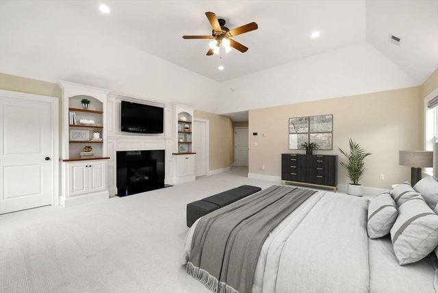 7 Metcalf Ln, Southborough, MA 01772