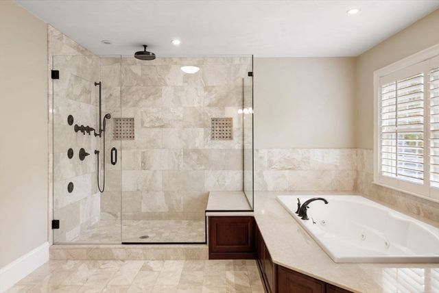 7 Metcalf Ln, Southborough, MA 01772