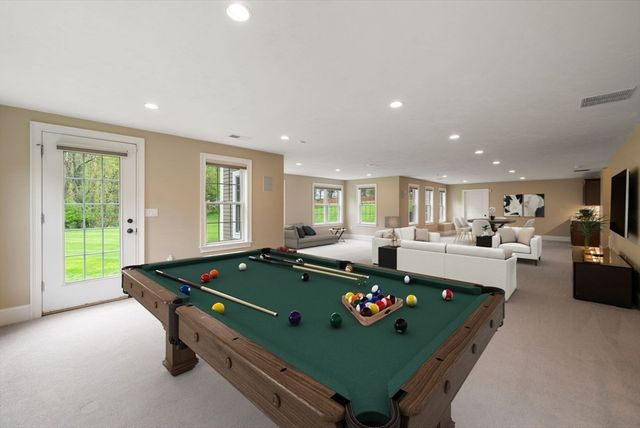 7 Metcalf Ln, Southborough, MA 01772