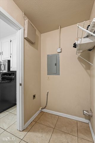 622 Meadowdale Place, Shreveport, LA 71108