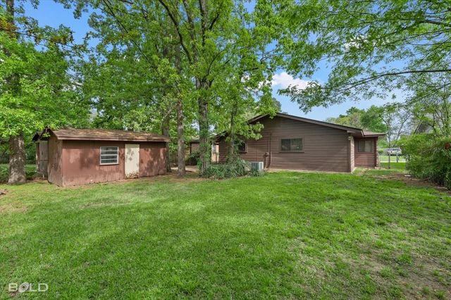 622 Meadowdale Place, Shreveport, LA 71108