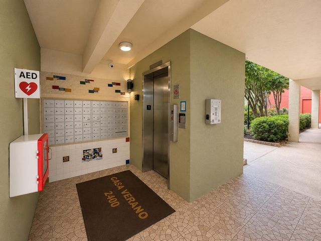 2400 NE 10TH Street 205, Pompano Beach, FL 33062