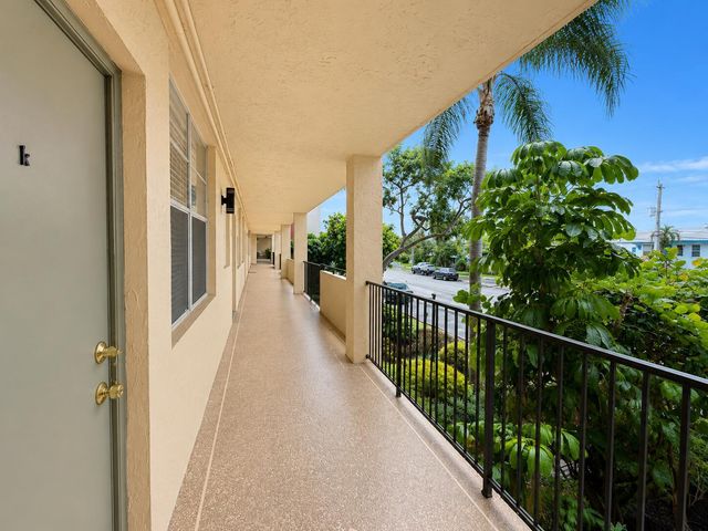 2400 NE 10TH Street 205, Pompano Beach, FL 33062