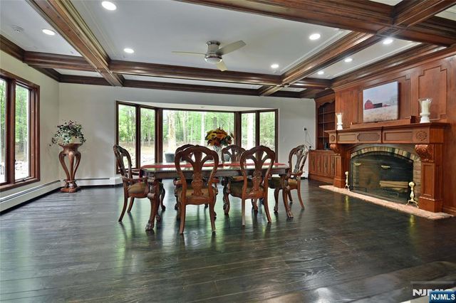 3-5 Red Rock Trail, Saddle River, NJ 07458