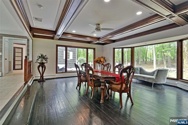 3-5 Red Rock Trail, Saddle River, NJ 07458