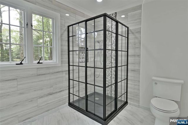 3-5 Red Rock Trail, Saddle River, NJ 07458