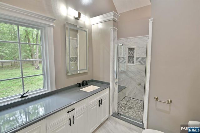 3-5 Red Rock Trail, Saddle River, NJ 07458