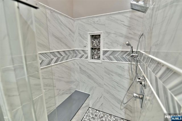 3-5 Red Rock Trail, Saddle River, NJ 07458