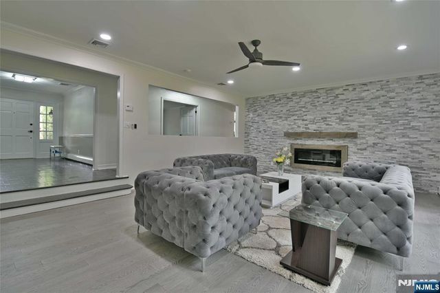 3-5 Red Rock Trail, Saddle River, NJ 07458