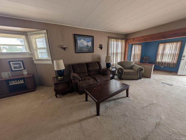 853 Salamonie Avenue, Huntington, IN 46750