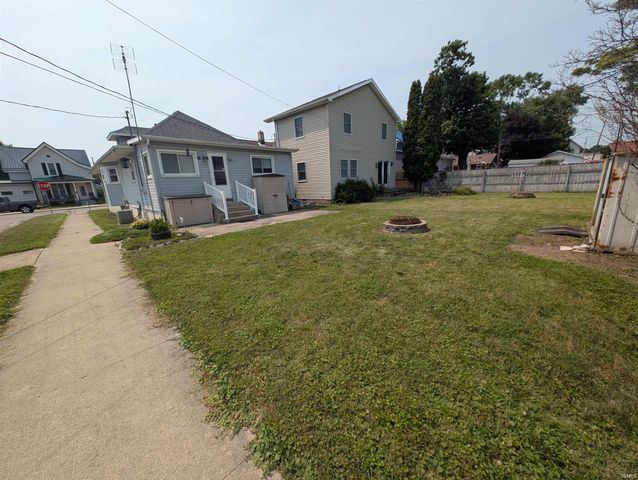 853 Salamonie Avenue, Huntington, IN 46750