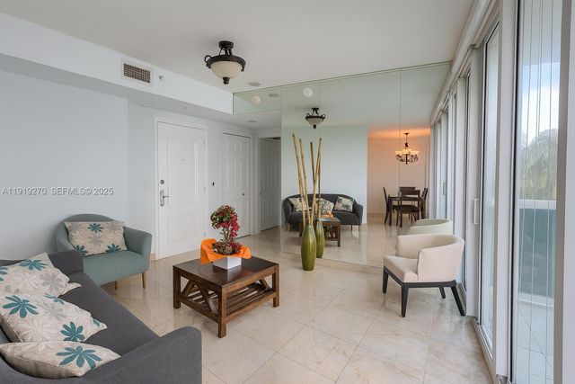 3370 Hidden Bay Drive 511, Aventura, FL 33180
