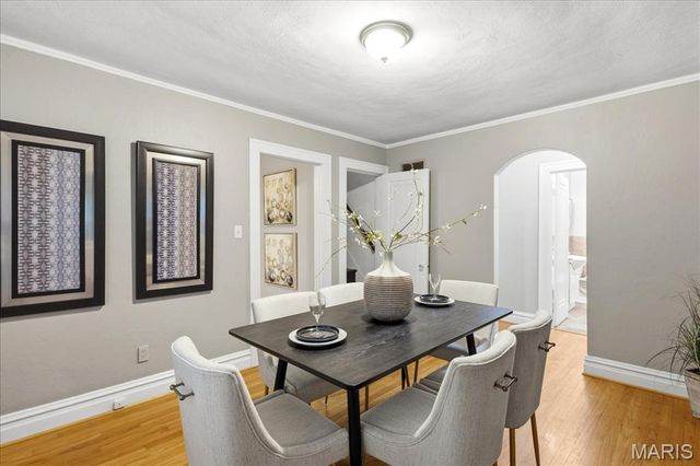 2468 Hartland Avenue, Sycamore Hills, MO 63114