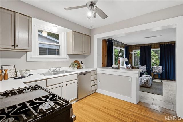 2468 Hartland Avenue, Sycamore Hills, MO 63114