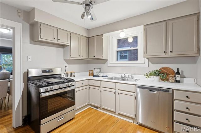 2468 Hartland Avenue, Sycamore Hills, MO 63114