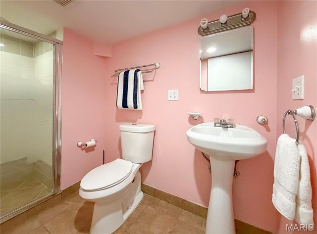 2468 Hartland Avenue, Sycamore Hills, MO 63114