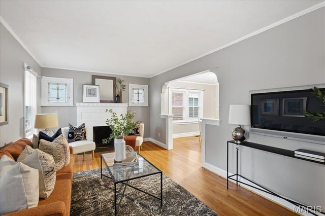 2468 Hartland Avenue, Sycamore Hills, MO 63114