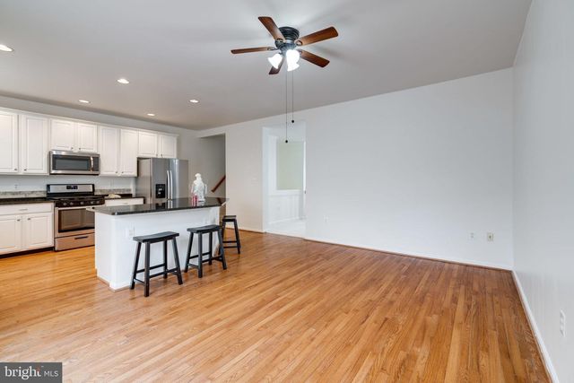 5136 BALLYCASTLE CIR, Alexandria, VA 22315
