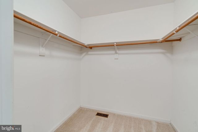 5136 BALLYCASTLE CIR, Alexandria, VA 22315