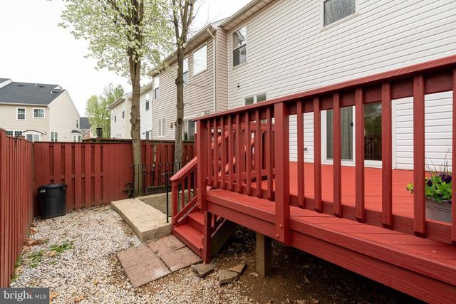 5136 BALLYCASTLE CIR, Alexandria, VA 22315