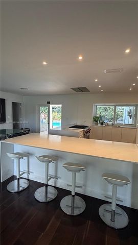 11030 SW 42nd Ct, Davie, FL 33328