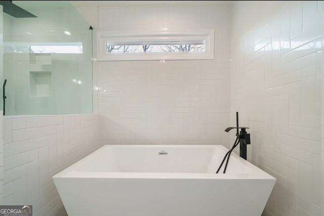 3655 Wassaw Lane, Berkeley Lake, GA 30096