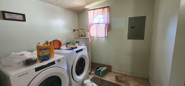 4566 Church St, Milton, FL 32583