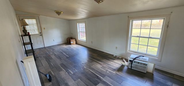 4566 Church St, Milton, FL 32583