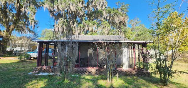 4566 Church St, Milton, FL 32583