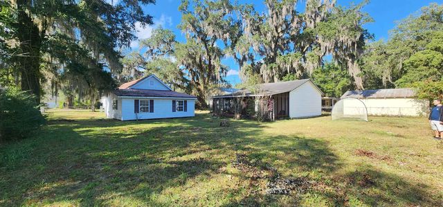 4566 Church St, Milton, FL 32583