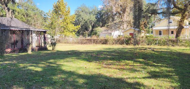 4566 Church St, Milton, FL 32583