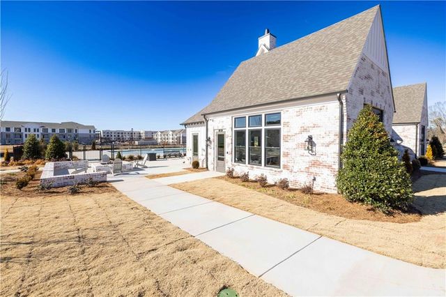 1020 Eastman Court, Hoschton, GA 30548