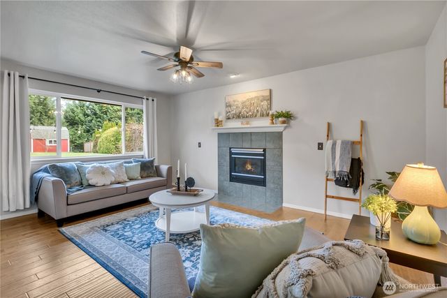 10825 211th Avenue Ct E, Bonney Lake, WA 98391