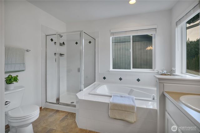 10825 211th Avenue Ct E, Bonney Lake, WA 98391