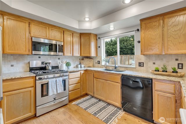 10825 211th Avenue Ct E, Bonney Lake, WA 98391