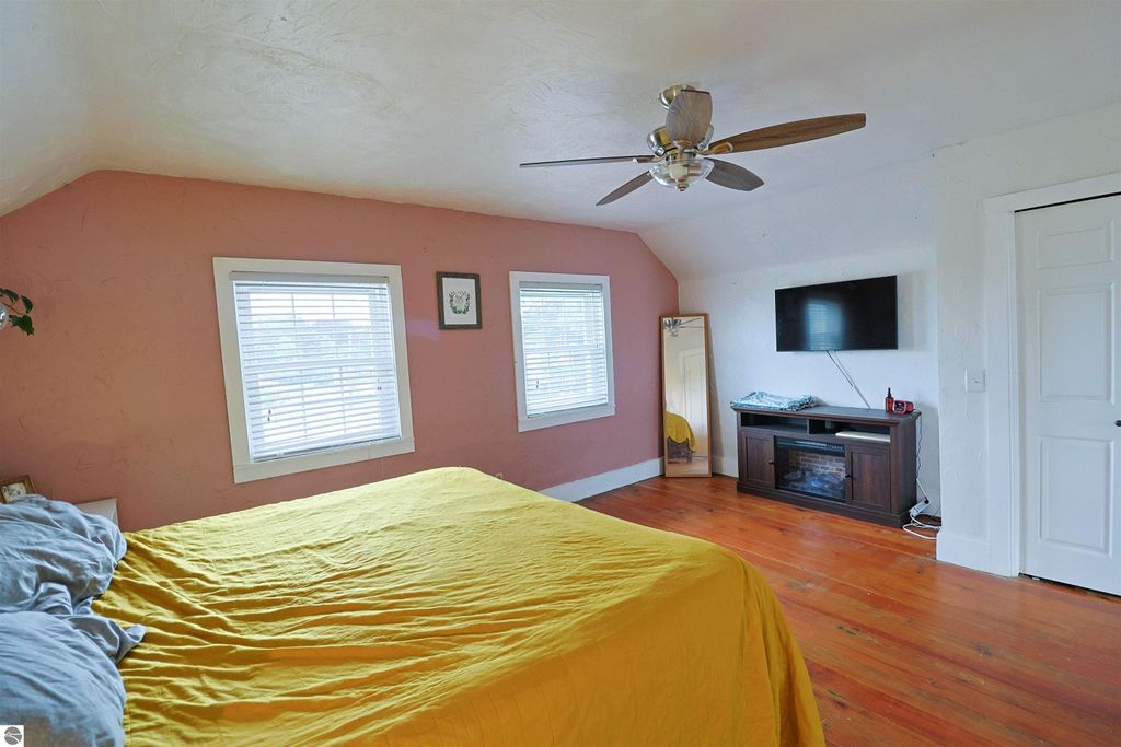 Image 19 of property listing at 364 S Chippewa Street, Shepherd, MI 48883