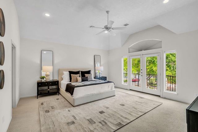 5329 Mcculloch Circle, Houston, TX 77056